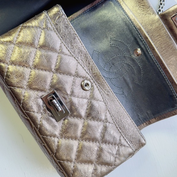 Chanel 224 Reissues Mini Double Flap Bag Metallic - Picture 8 of 11